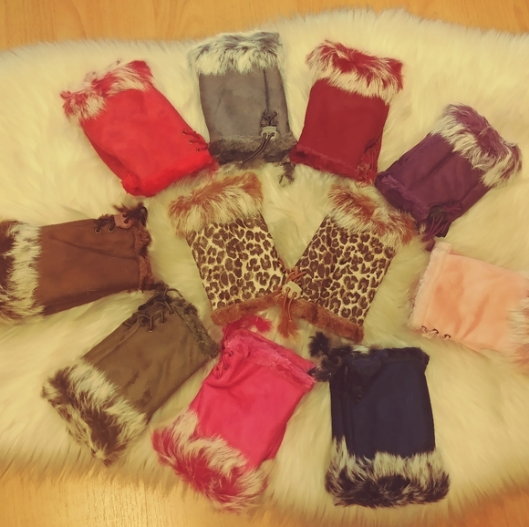 Blue Faux Fur Fleece Fingerless Winter Gloves - Picture 14 of 16